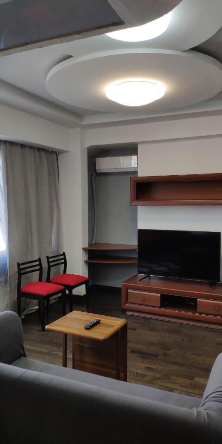 Apartment On Nazarbayeva 77 알마티 외부 사진