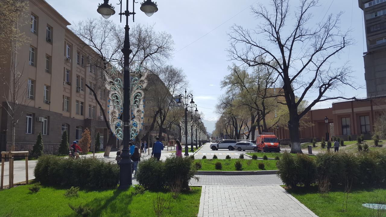Apartment On Nazarbayeva 77 알마티 외부 사진